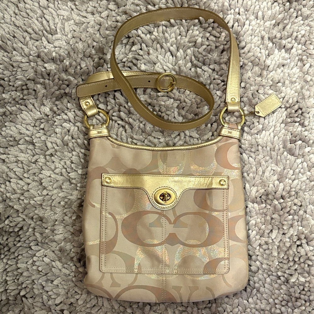Coach F18478 Penelope Signature Optic Hippie crossbody bag